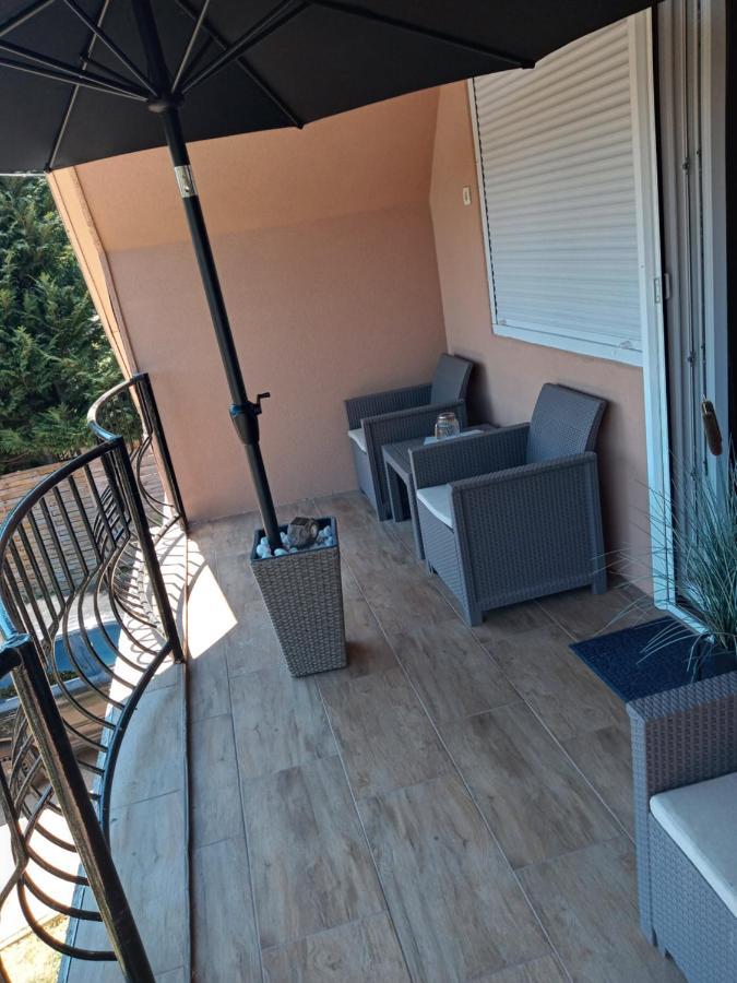 Erna Apartment