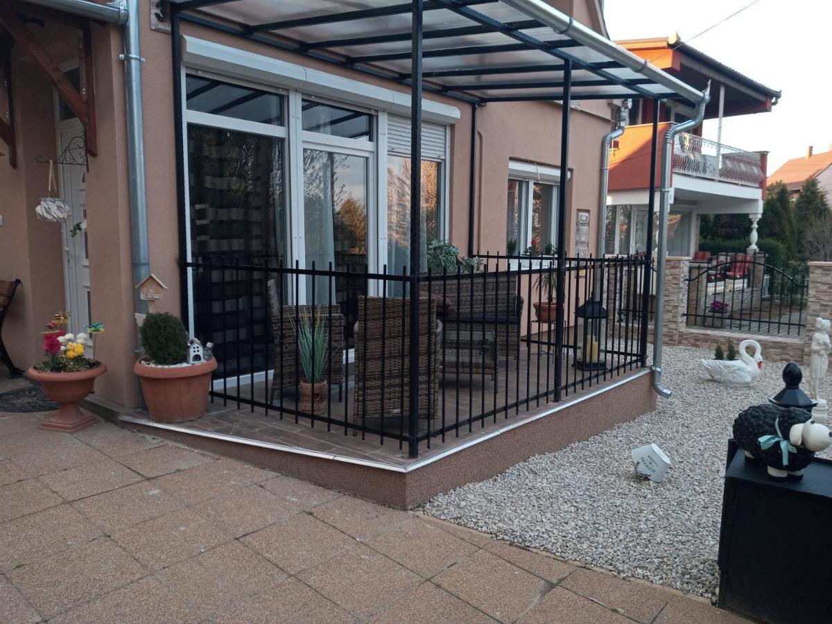Erna Apartment