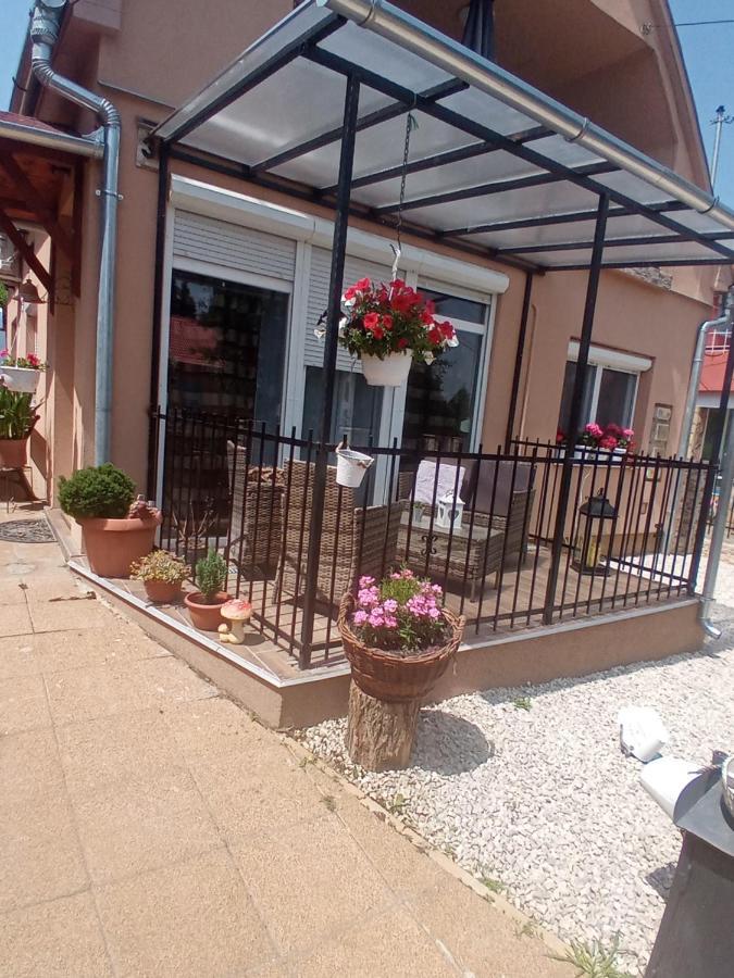 Erna Apartment